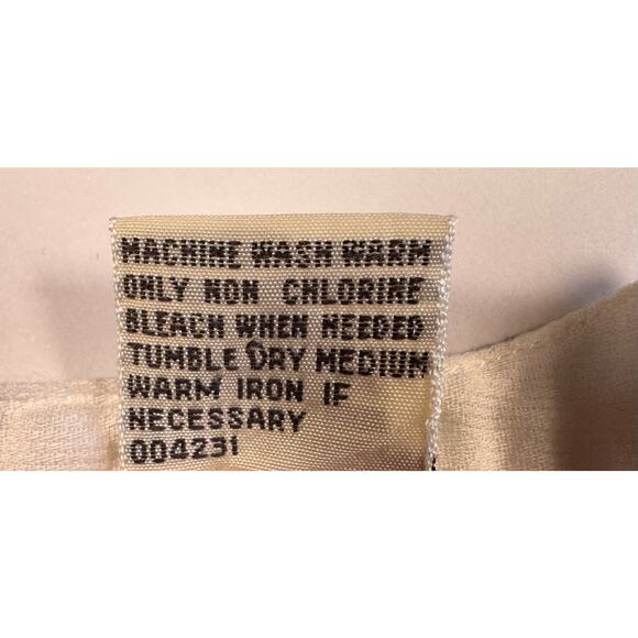 Vintage Banana Republic Pintuck Bib Blouse Made in Hong Kong – Size M Old Money - Picture 8 of 8